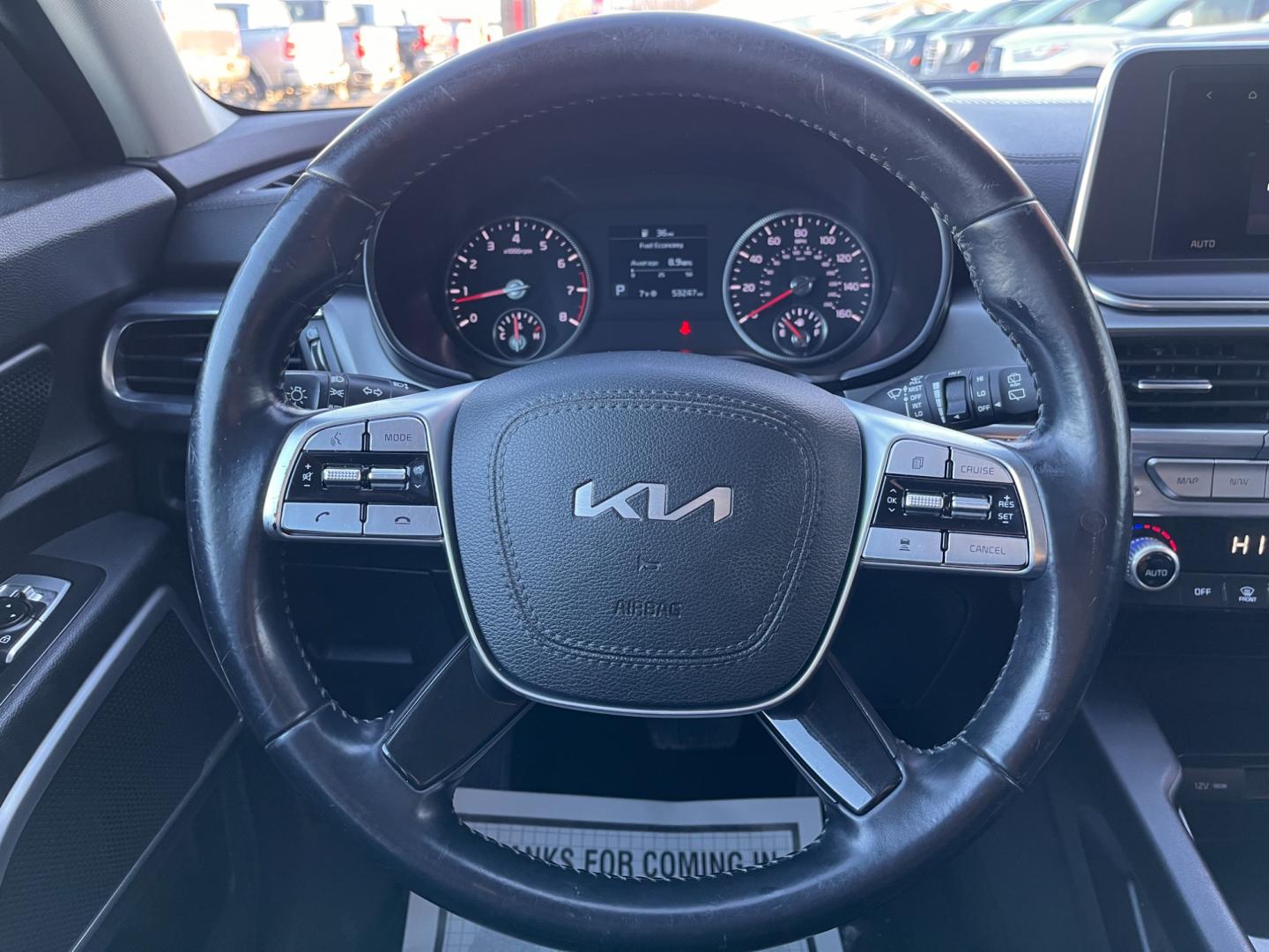 2022 White /black leather Kia Telluride LX AWD (5XYP2DHC7NG) with an 3.8L V6 DOHC 24V engine, 8A transmission, located at 1960 Industrial Drive, Wasilla, 99654, (907) 274-2277, 61.573475, -149.400146 - Photo#14